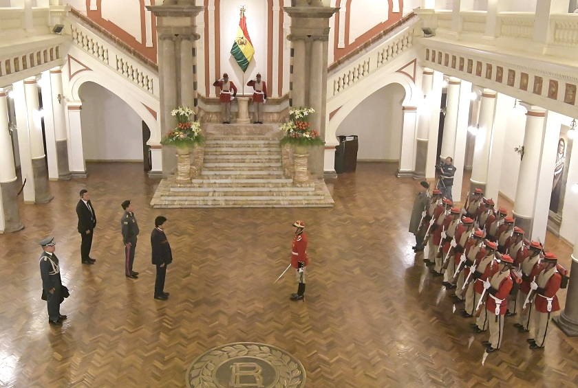 Evo Morales ingresando al Palacio de Gobierno. Foto: Freddy Zarco