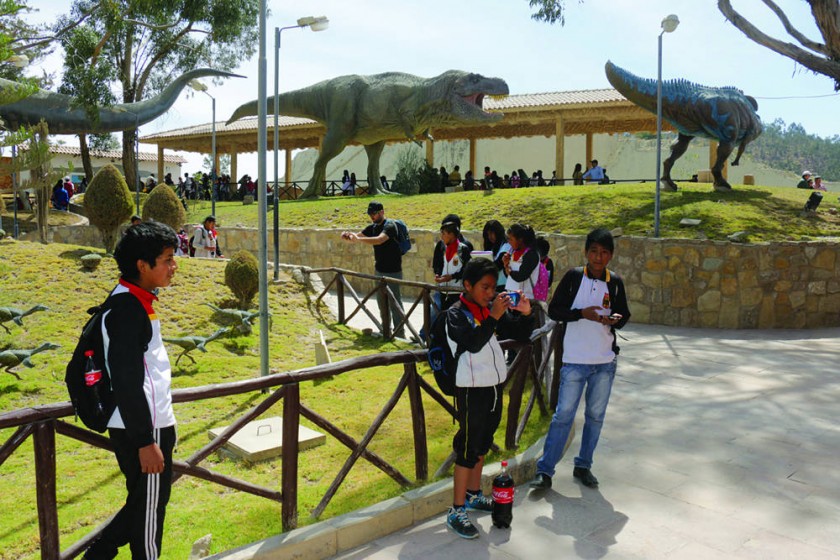 TURISMO. El Parque Cretácico recibió a más de 20.000 visitantes durante el receso pedagógico de invierno.