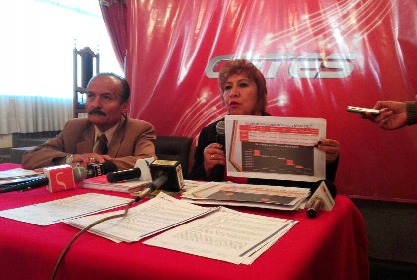 Los cosejeros Gomez (d) y Taborga durante una conferencia de prensa esta mañana. Foto: CORREO DEL SUR
