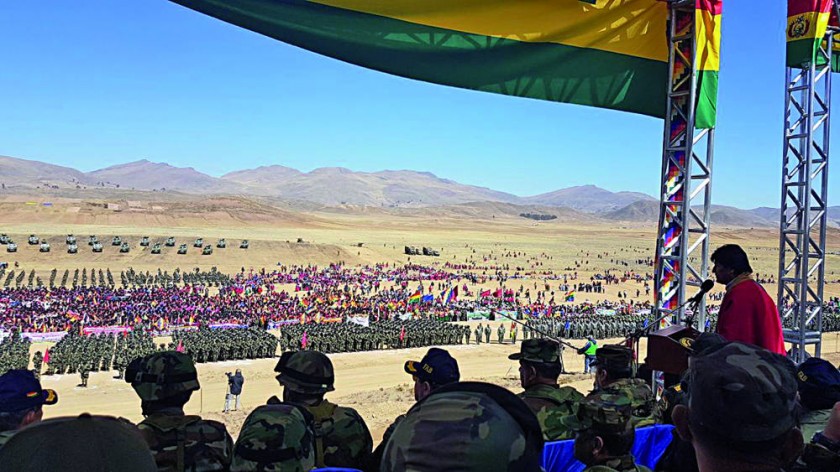 HOMENAJE. El presidente Evo Morales encabeza en Kjasina, La Paz, un homenaje al 192 aniversario de fundación de las...