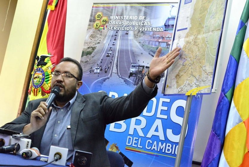 El ministro de Obras Públicas, Milton Claros, se refirió a la carretera por el corazón del Tipnis. Foto: ABI