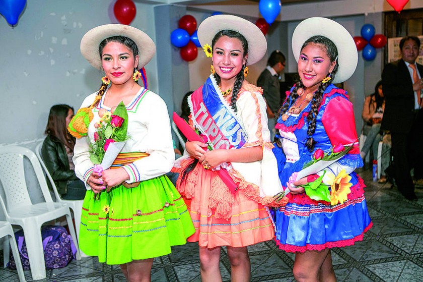 Finalistas, Katherine Michel, María Mamani  y Janeth Mamani.