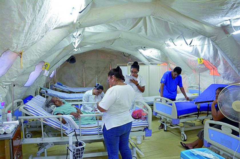 MÉXICO. Muchos pacientes víctimas de los tres terremotos en septiembre son atendidos en hospitales de campaña.