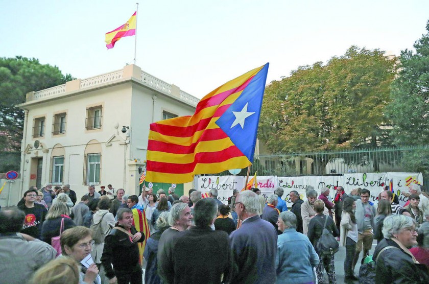 TENSIONES. La tensión política entre el Gobierno central español y el regional de Cataluña se acentuaron después del...