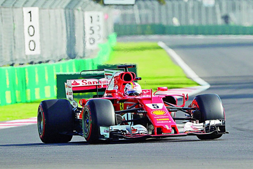 El piloto alemán partirá hoy desde la primera fila, en el Gran Premio de México, en el que su rival Lewis Hamilton...