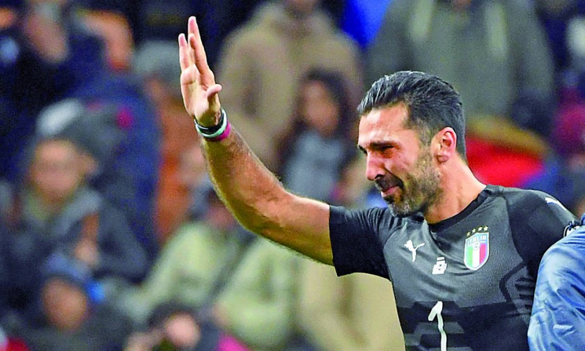 El veterano arquero de Italia se despidió de su selección tras quedar fuera del Mundial de Rusia 2018.