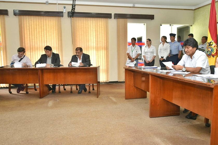 El presidente Evo Morales participó de las firmas con empresas petroleras e YPFB de compromisos de inversión. ABI