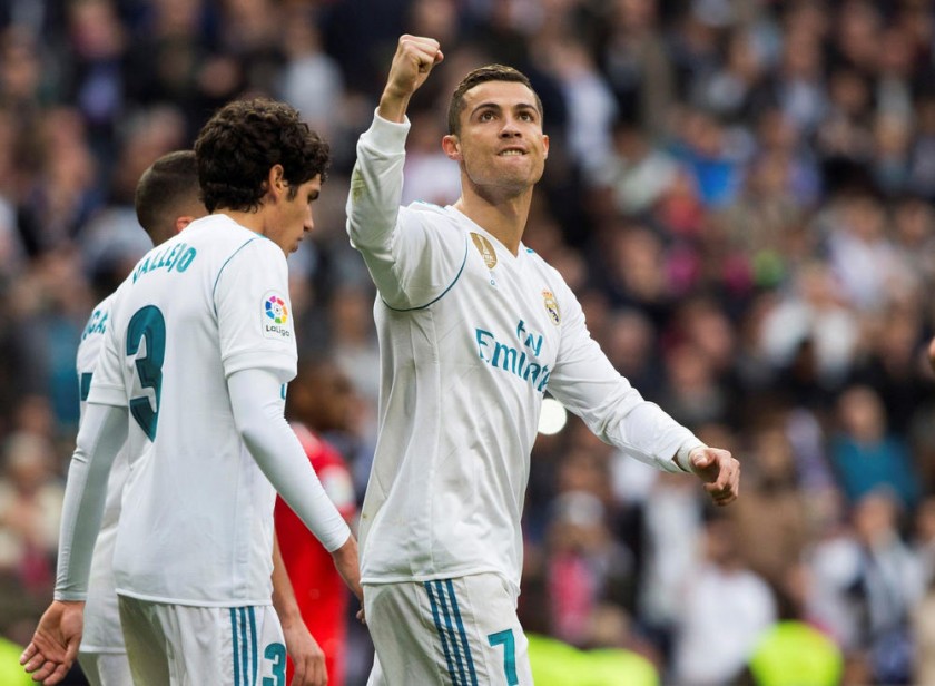Cristiano Ronaldo anotó un doblete en la goleada del Real Madrid sobre el Sevilla, por la Liga española.