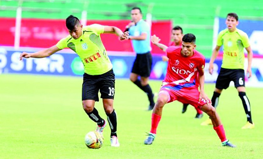 La primera final de la Copa Simón Bolívar se jugó ayer, en Santa Cruz. La revancha está programada para el próximo...