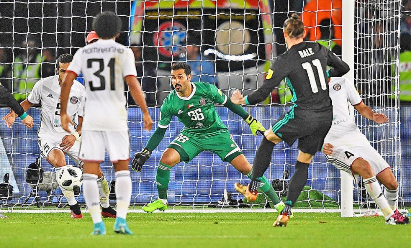 El galés Gareth Bale anotó el gol del sufrido triunfo del Real Madrid, segundos después de haber ingresado desde el...