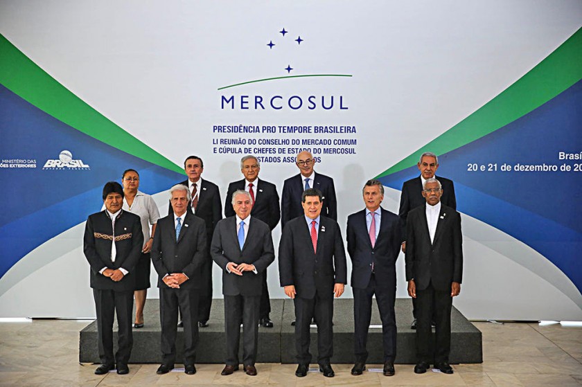 REUNIÓN. Foto oficial de los gobernantes de los países miembros del Mercosur, entre los que se encuentra el...
