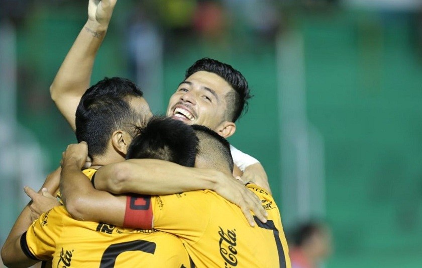 Destroyers igualó 1-1 con Petrolero del Chaco, resultado con el que logró ascender a la Liga. Foto: El Deber