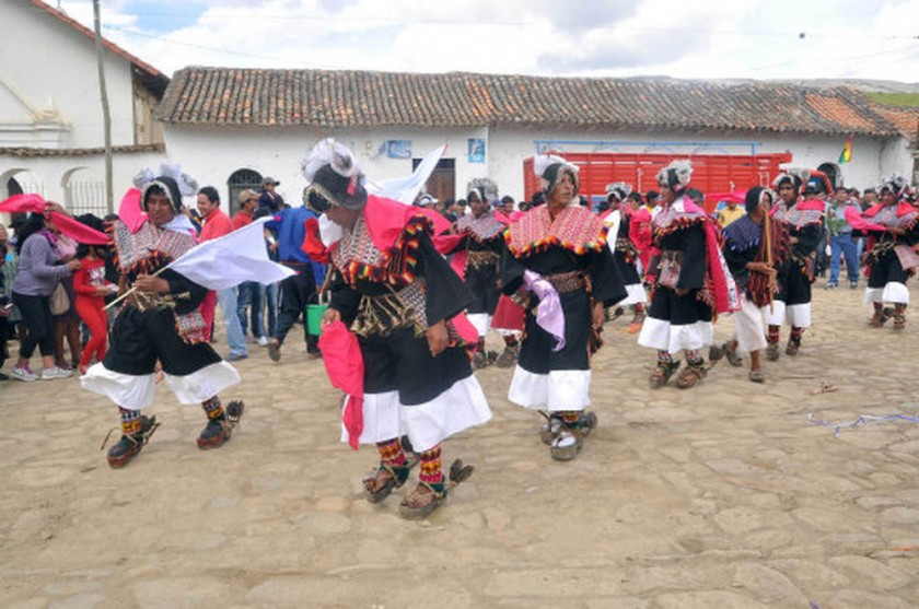 FESTEJOS. Una muestra de la cultura presteña: la danza del Pujllay. El Gobierno Municipal de Presto ultima detalles...