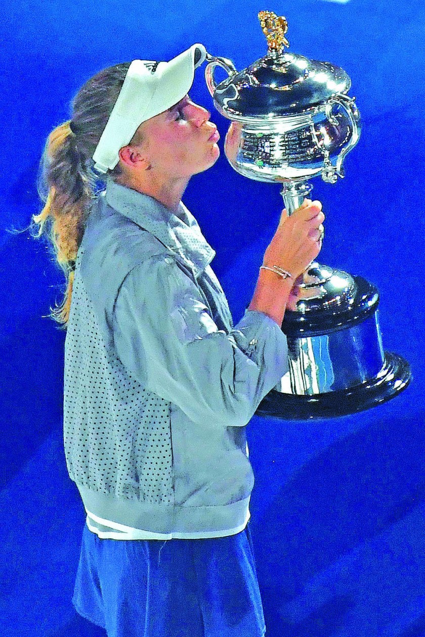 Caroline Wozniacki no sólo ganó el Abierto de Australia, sino también el número uno del ranking femenino.