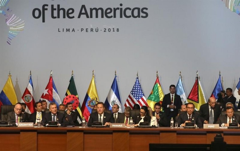 Presidentes y jefes de Estado participan en la sesión plenaria de la VIII Cumbre de las Américas. Foto EFE