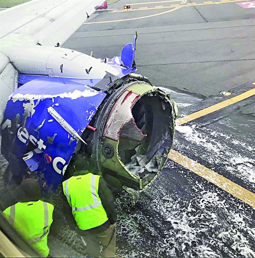 PERCANCE. Vista de un motor dañado del vuelo 1380 de Southwest Airlines que estaba en ruta del aeropuerto de Nueva York
