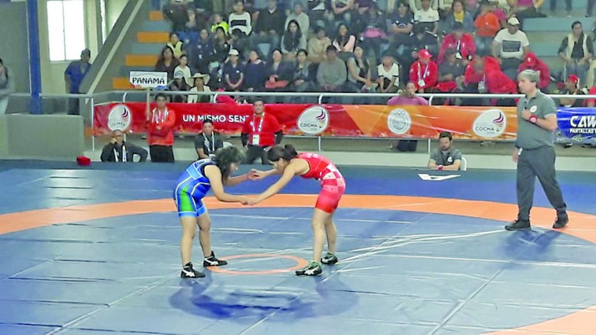 La chuquisaqueña Teresa Durán (2i) consiguió la medalla de bronce tras alcanzar las semifinales en los Juegos..