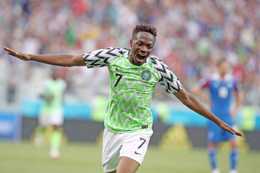 El delantero nigeriano anotó los dos goles con los que su selección derrotó ayer a Islandia, por la segunda fecha del Gr