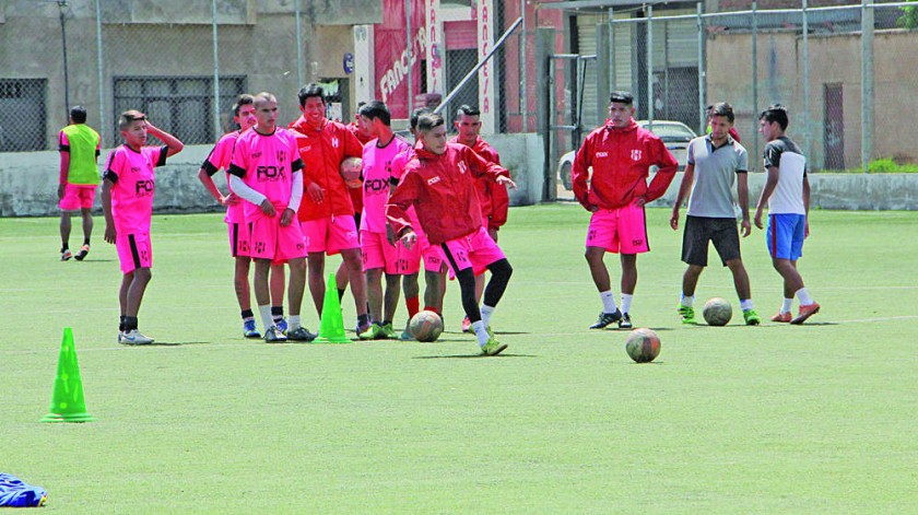 El equipo albirrojo jugará este fin de semana frente a Nacional Sucre, por la penúltima fecha del Torneo 2018 del...