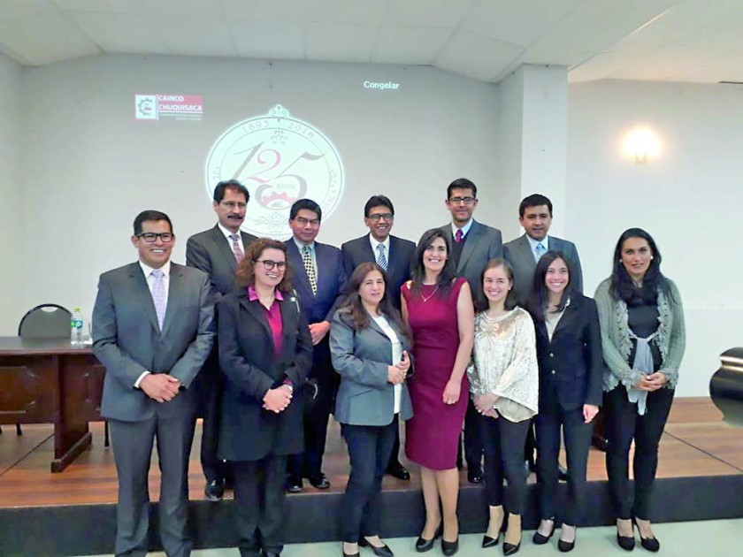 GESTIÓN. La nueva directiva de la Cámara de Industria, Comercio, Servicios y Turismo (CAINCO) de Chuquisaca, que..