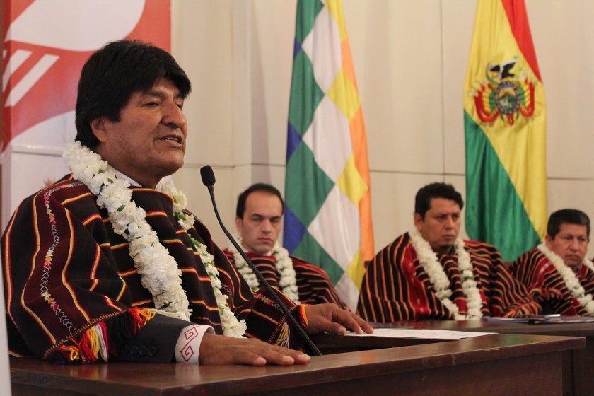 Acto de firma de convenio entre YPFB y la argentina YPF llevado a cabo en la ciudad de Sucre. FOTO: AVI