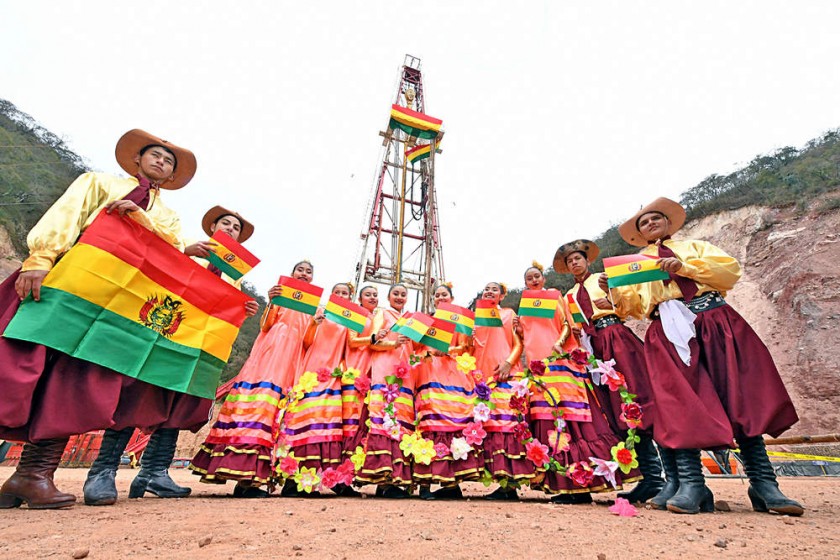 SIPOTINDI. Yacimientos Petrolíferos Fiscales Bolivianos (YPFB) inició el pasado lunes los trabajos de perforación...