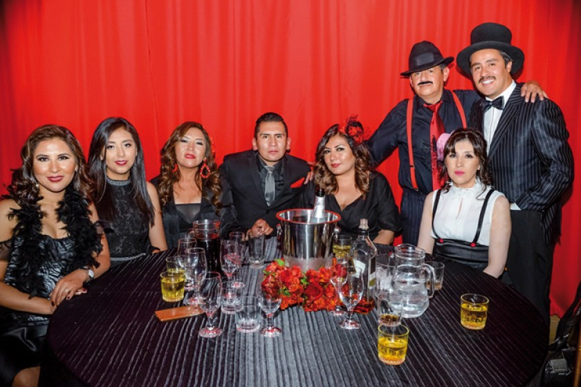 La familia Nina junto a Rodrigo Careaga
