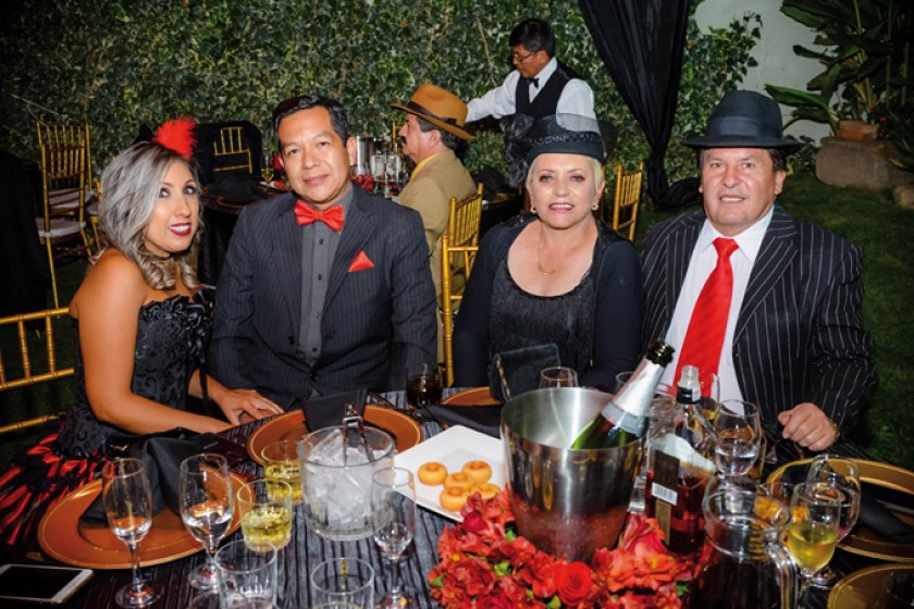 Mariana y Roger Heredia, Drina y Gonzalo Soliz.