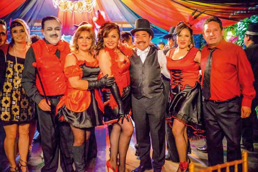 Claudia Zamora, Ronald y Rosmery Camacho, Lily y Wálter Arízaga, Claudia y Marco Ramírez