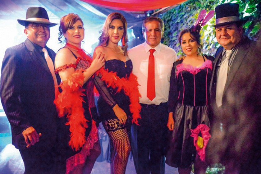 Bismarck y Marina Pereyra, Leslie y Rolando Careaga, Mónica y Franz Risco.