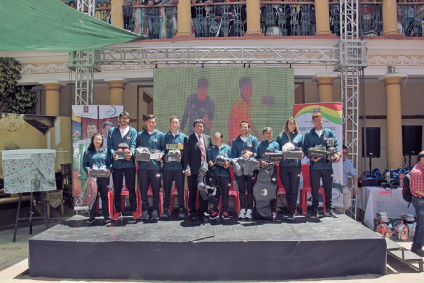 Nueve de los diez deportistas participaron del acto de ayer; el único que no asistió fue el atleta Melbin Soto.