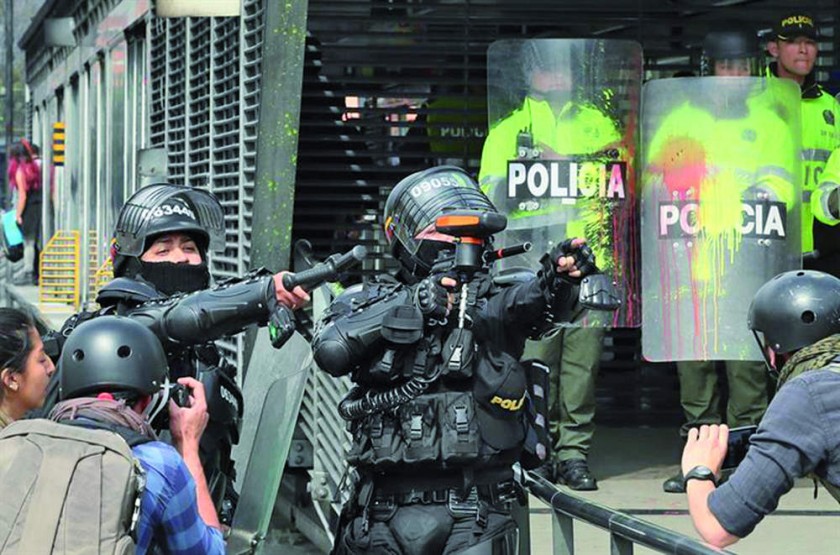 SEGURIDAD. Policías colombianos.