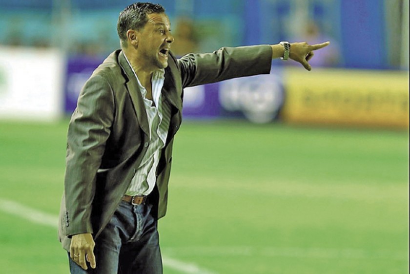 El costarricense Jeaustin Campos demandó a la Academia cruceña.