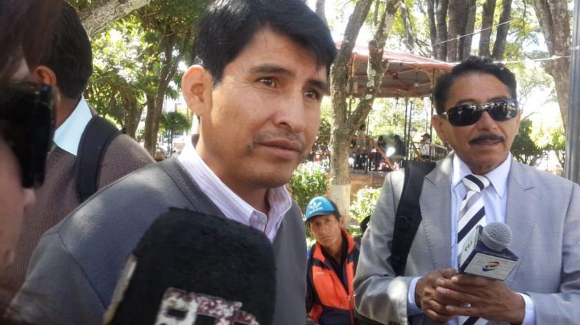 El dirigente de BST, Damián Condori, se dirigió hoy a medios de comunicación en Sucre. FOTO: CORREO DEL SUR