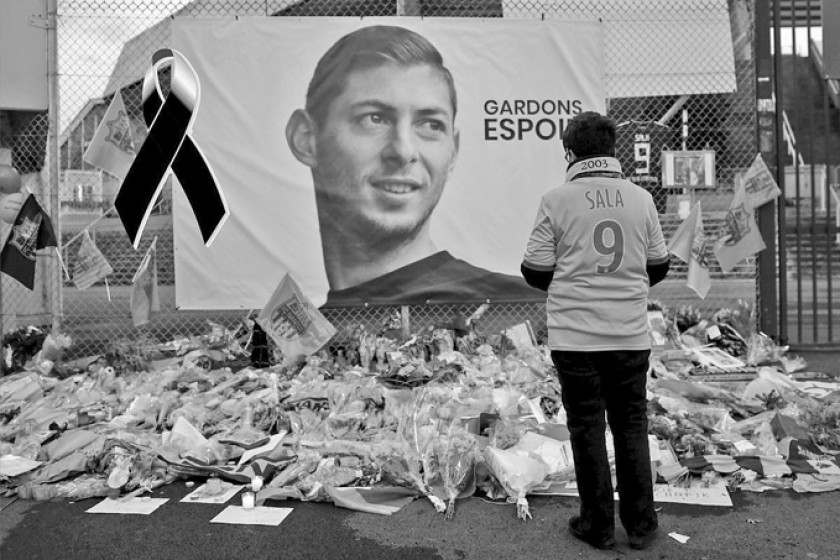 El jugador argentino atrajo la atención del mundo. Una hincha del Nantes le rinde homenaje a la imagen del atacante.