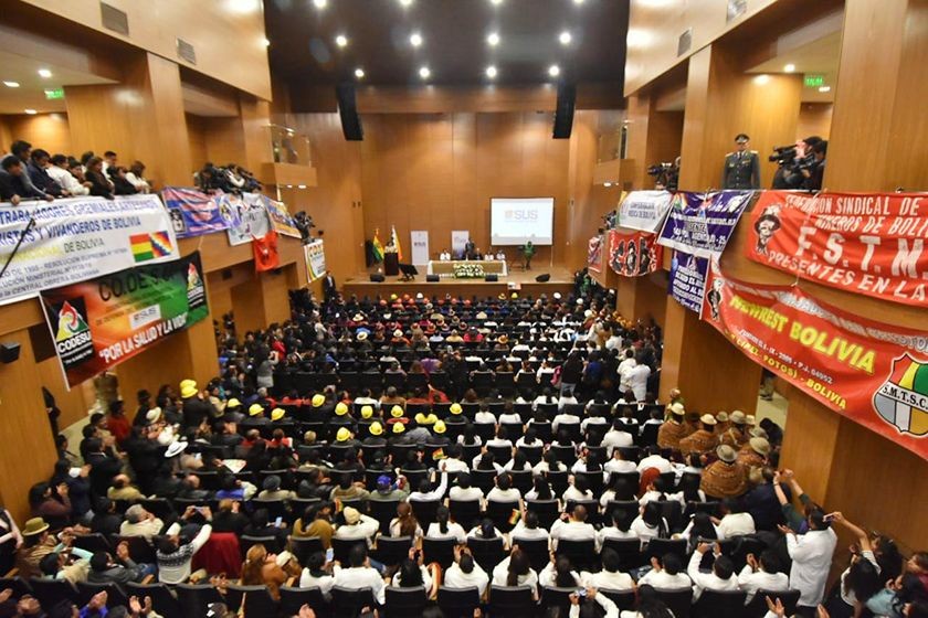 El presidente Evo Morales promulgó hoy la ley del SUS, en un acto en la Casa Grande del Pueblo. FOTO: APG