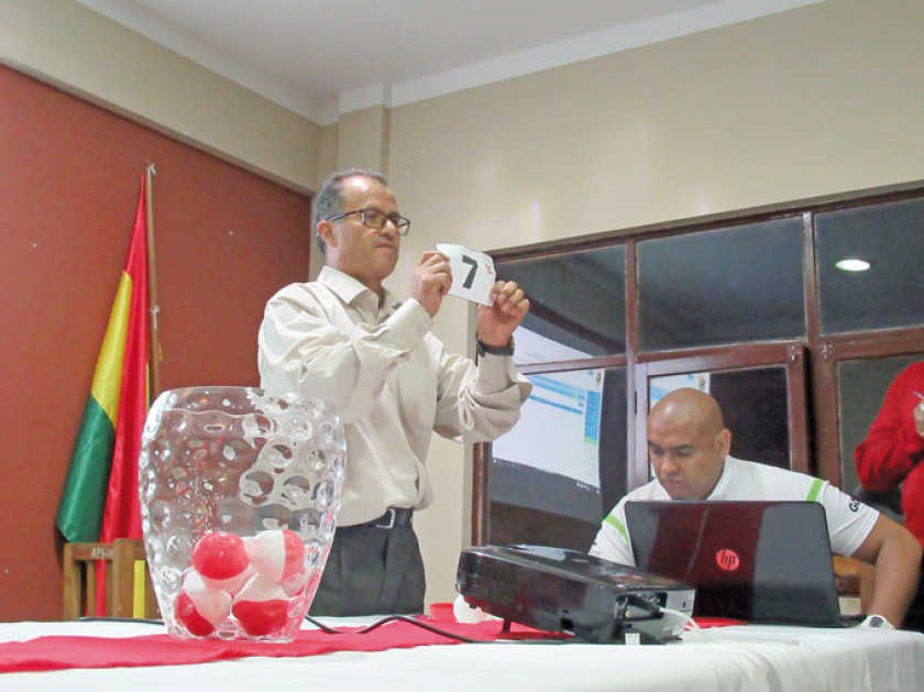 Anoche se realizó el sorteo del rol de partidos del Torneo 2019 de la Primera A de la Asociación Chuquisaqueña de Fútbol