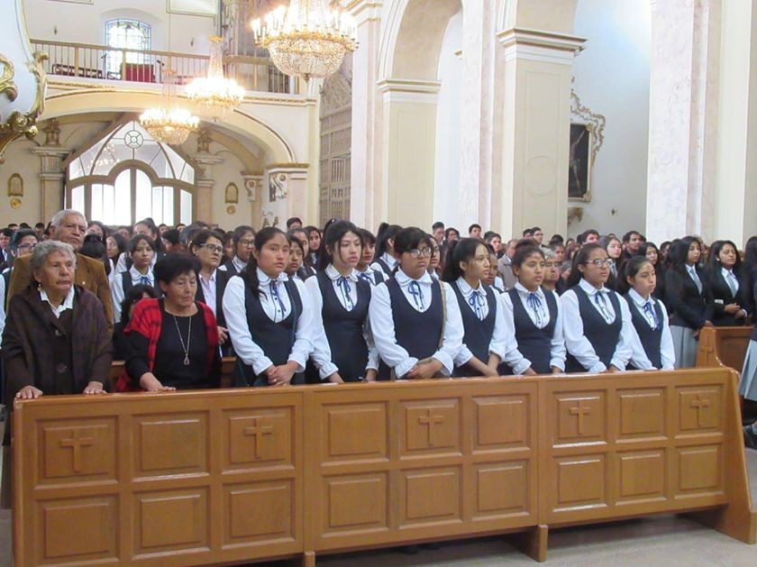Jóvenes participaron de la misa del Miércoles de Ceniza. FOTO: José Luis Rodríguez