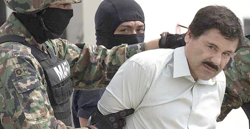 CULPABLE. Foto de archivo de Guzmán cuando fue entregado por autoridades mexicanas a agentes de la DEA estadounidense.