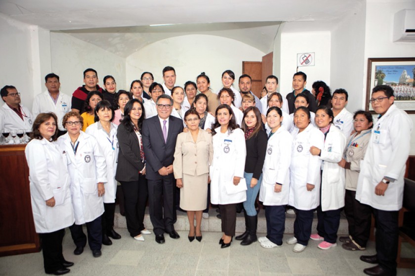 Personal de Laboratorio del hospital Santa Bárbara.