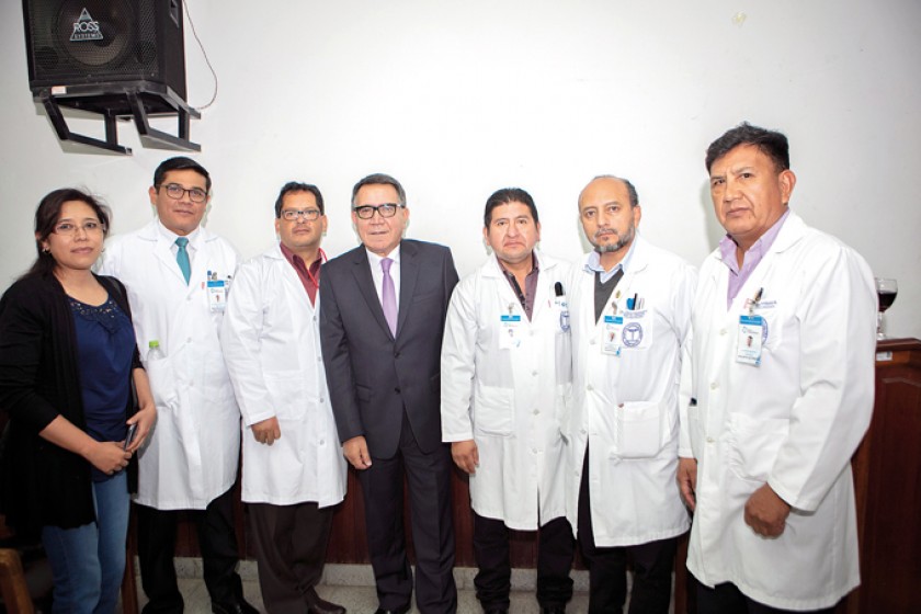 Claudia Peláez, Enrique Leaño, Marcelo Arroyo, Oscar Puente, Ricardo Estrada,  Clive Herrera y Oswaldo Enríquez.
