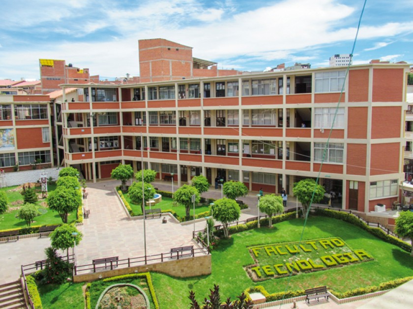 UNIVERSIDAD. La demanda de los bachilleres hacia las carreras no coincide con el requerimiento laboral de las institucio