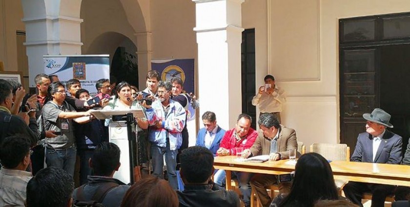 La ministra de Desarrollo Productivo, Nélida Sifuentes, al presentar el seguro. FOTO: CORREO DEL SUR