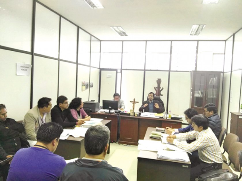 PROCESO. El ex director de la Agencia Estatal de Vivienda en Chuquisaca, Irineo Condori, en la audiencia cautelar