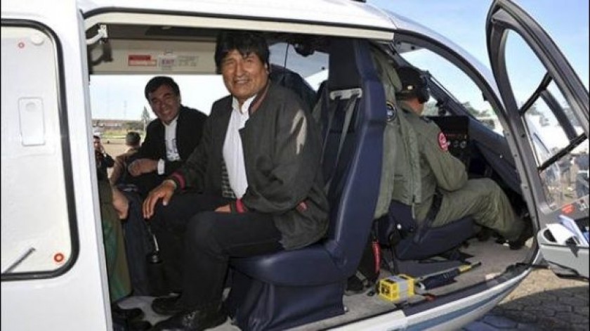 Evo Morales usa el helicóptero para transportarse de la residencia presidencial al aeropuerto. FOTO: Archivo El Deber