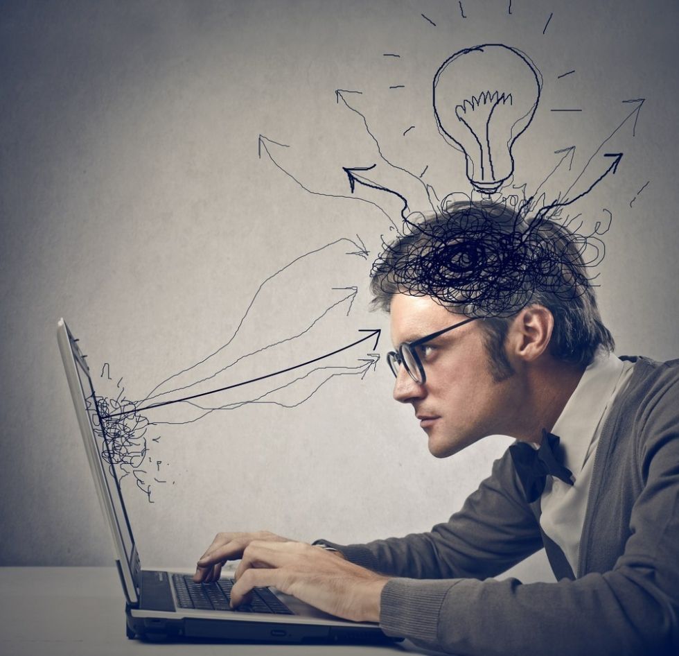 La luz azul en los aparatos electrónicos