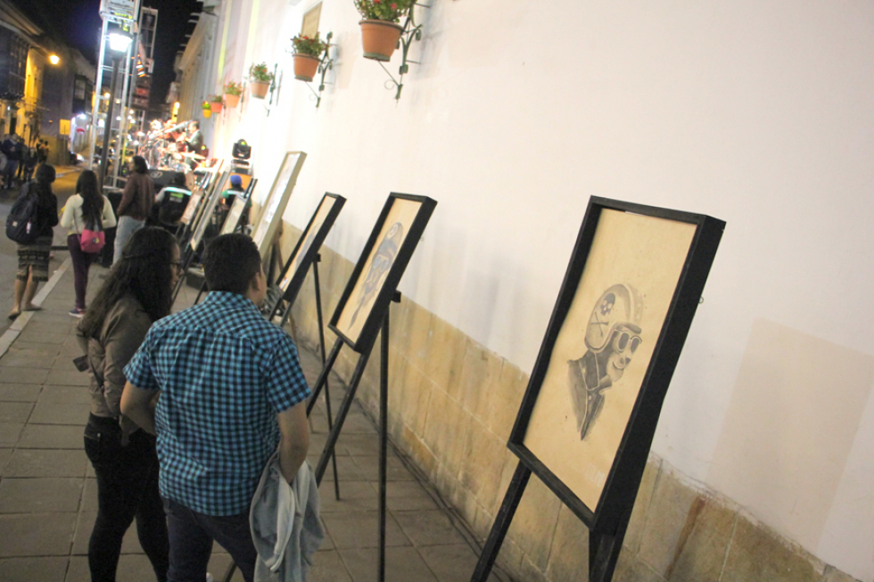 PRESENTACIÓN. Elencos circenses, grupos de música, exposición pictórica y baile deleitaron  al público. 