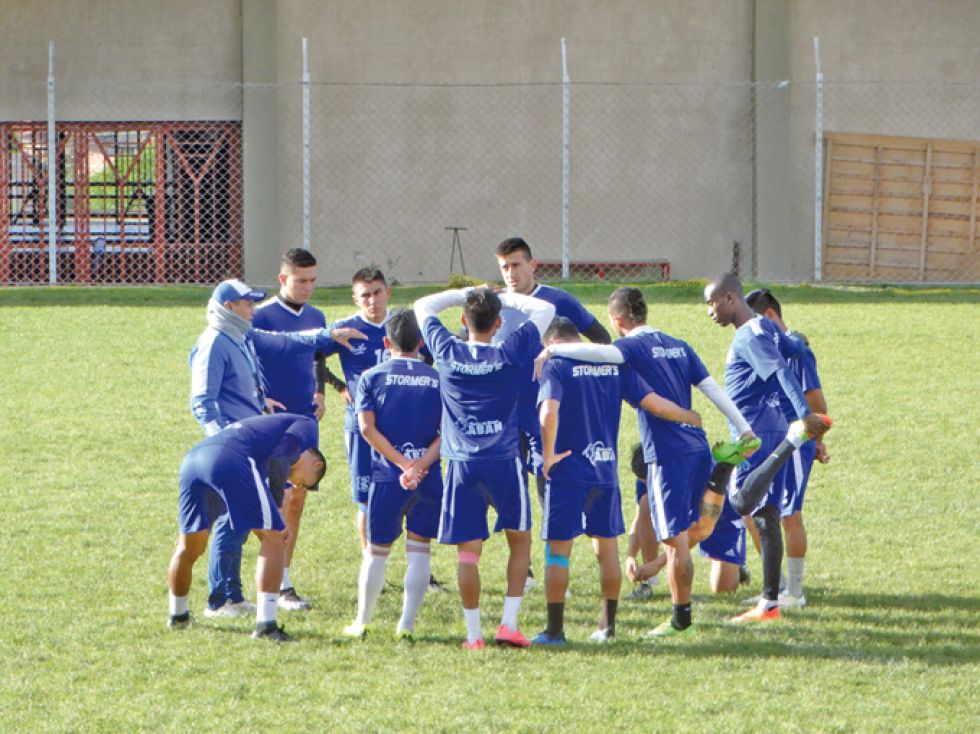 El decano del fútbol chuquisaqueño está a tres puntos de clasificarse a la Copa Simón Bolívar y acompañar a Universitario e Independiente.
