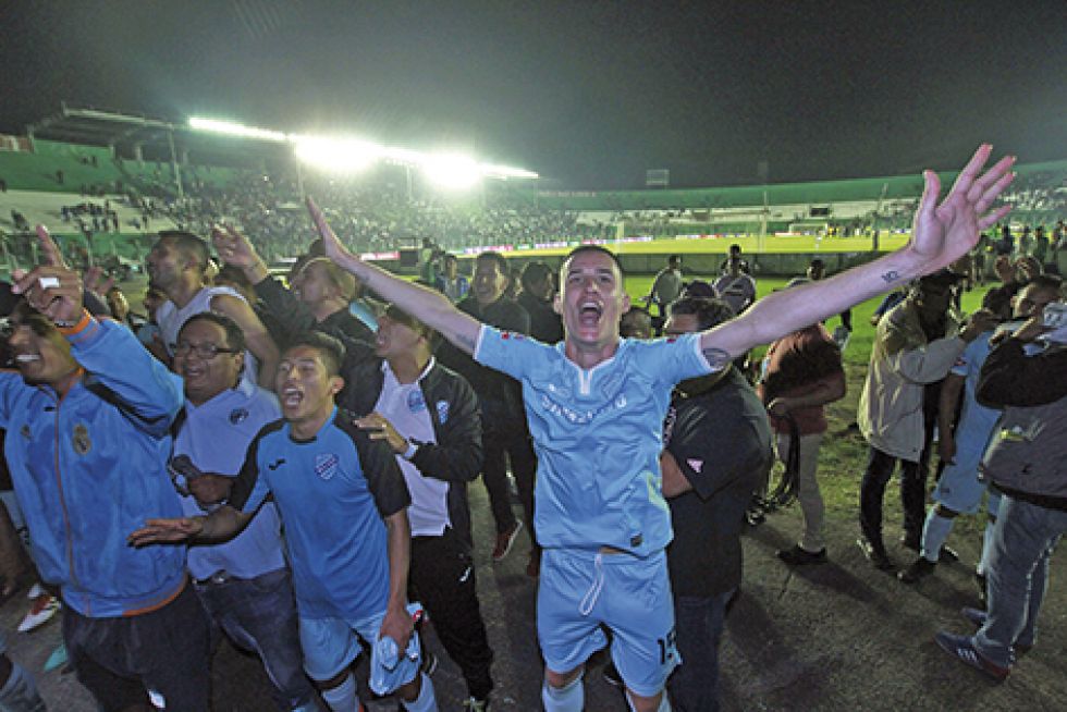 La Academia paceña se coronó campeona el jueves por la noche, tras derrotar a Oriente Petrolero en el Tahuichi.