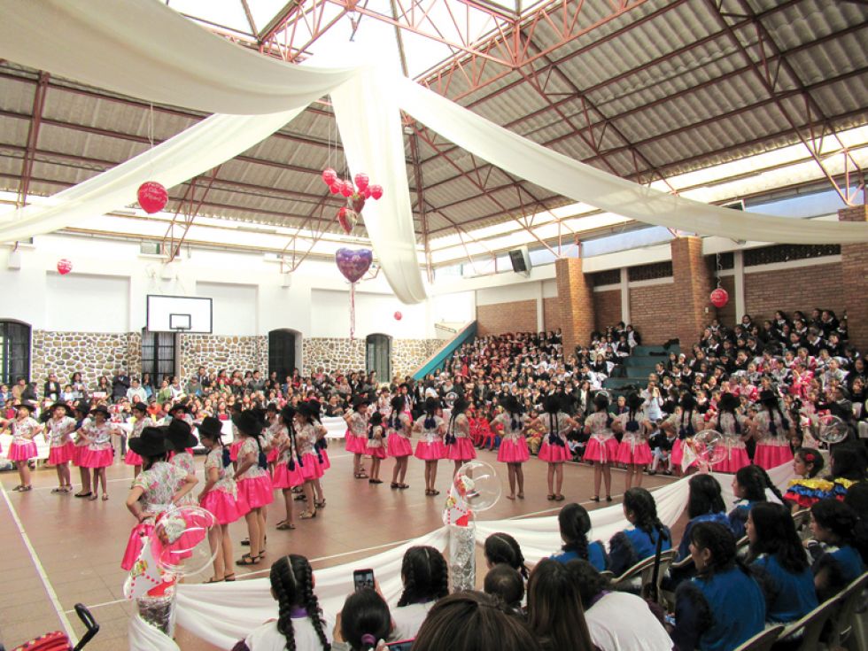 MARÍA AUXILIADORA. Los agasajos se concentraron en varias unidades educativas.